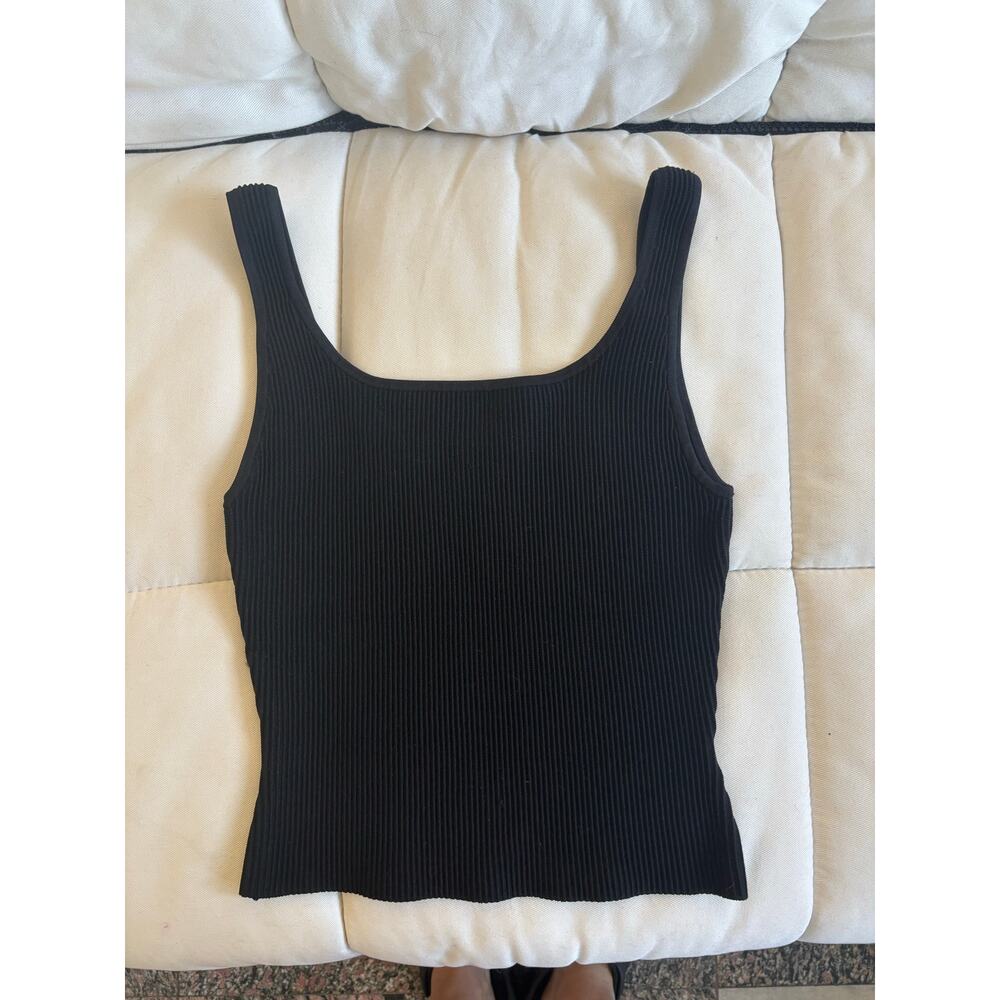 Babaton (Aritzia) Ribbed Black Knit Tank Top – Size M